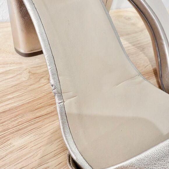 Naturalizer Women Size 9W Joy in Silver Sand Slip On Pump Heels - Picture 10 of 15